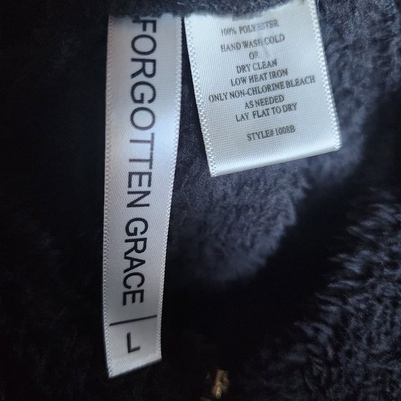 NWT FORGOTTEN GRACE Sherpa hoodie pullover Size LG - Picture 5 of 5